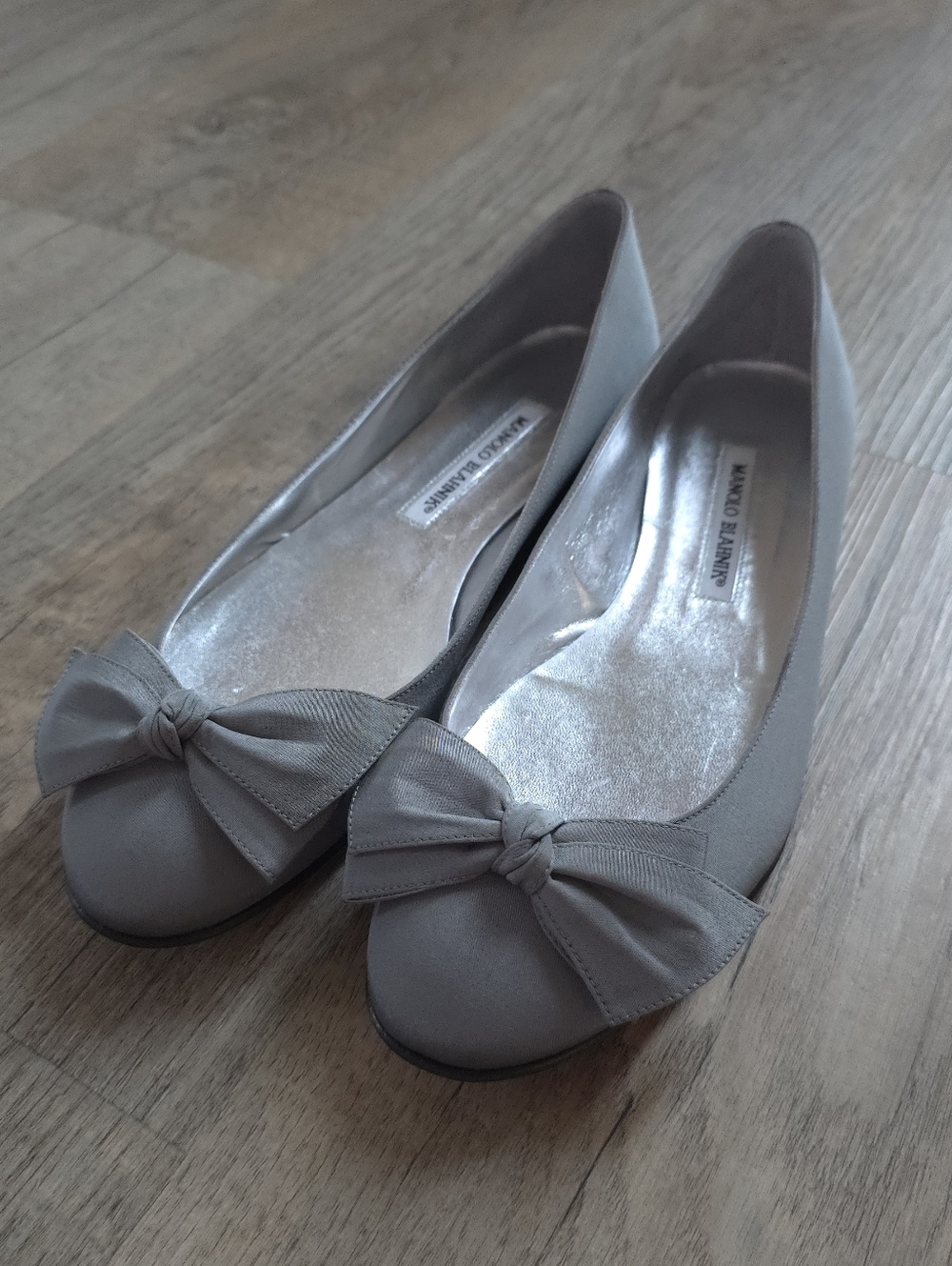 Manolo Blahnik Gray Bow Ballet Flat